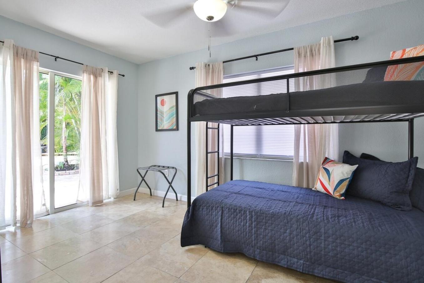 Coastal Villa W Amazing Courtyard - Splash Pad! サラソータ エクステリア 写真